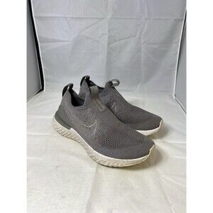 Nike Womens Phantom React Flyknit Running Shoe Size 8 Gray Knit Sneaker Train